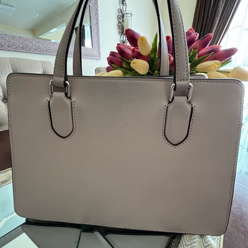 Kate Spade Light Pink Satchel like new - Picture 9 of 12